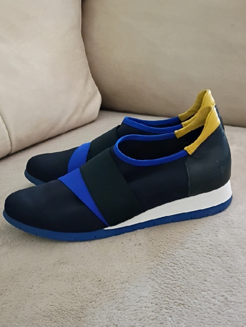 Arche Slip-On Sneakers in Black, Blue and Yellow - Picture 3 of 10